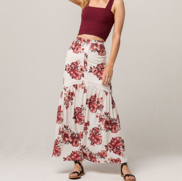 Sky and Sparrow Dresses & Skirts - 🎉HP🎉Floral Button Maxi Skirt